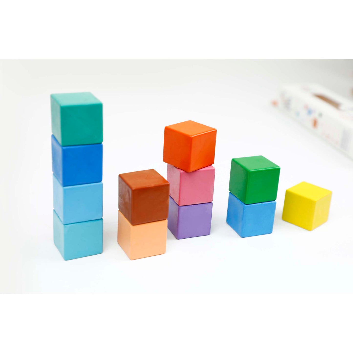Haku Yoka 6 Cube Crayons Rainbow