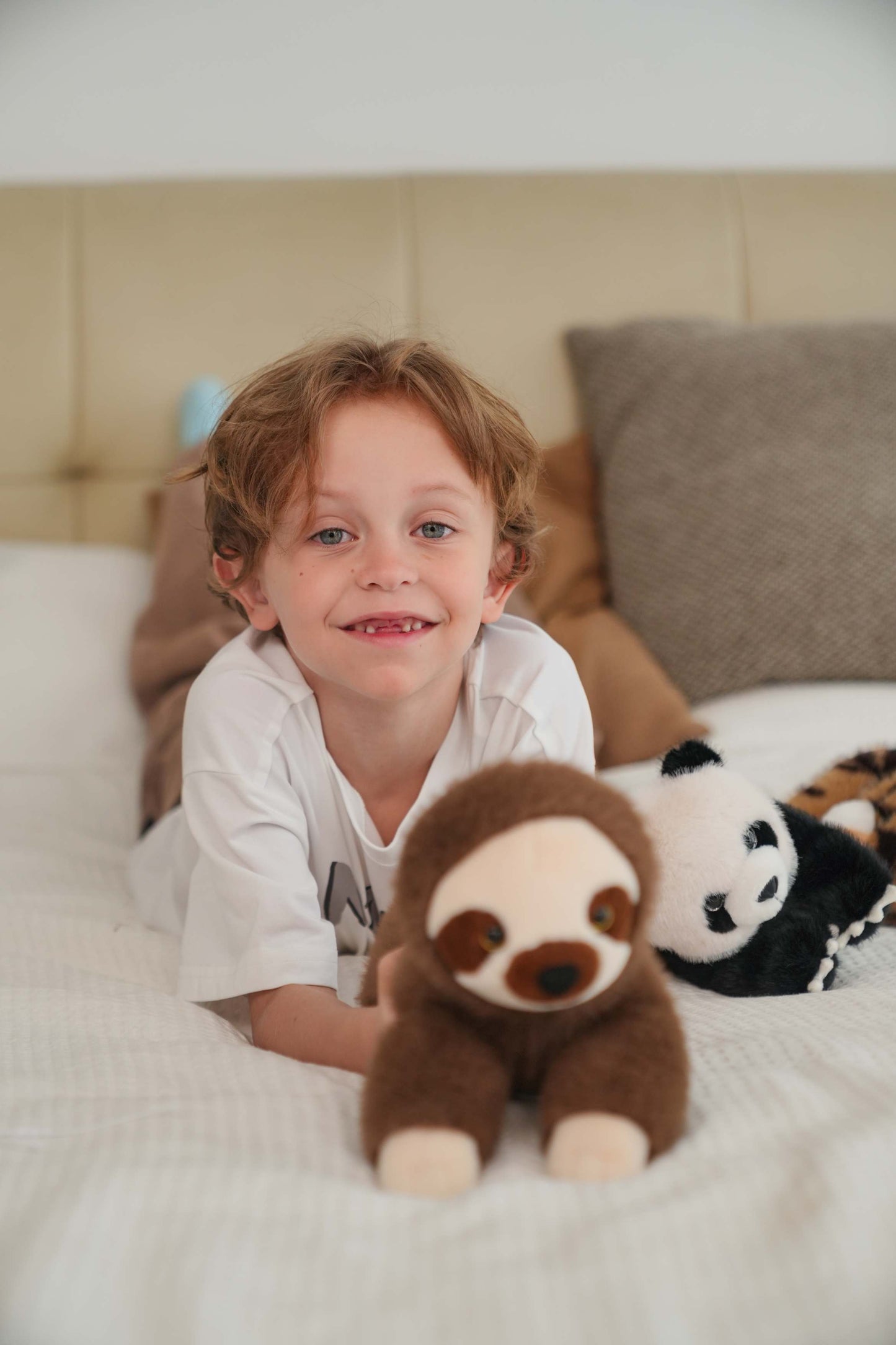 One Love Ollie Sloth - 40cm