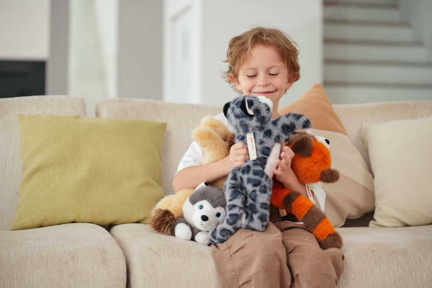 One Love Sky Snow Leopard - 40cm